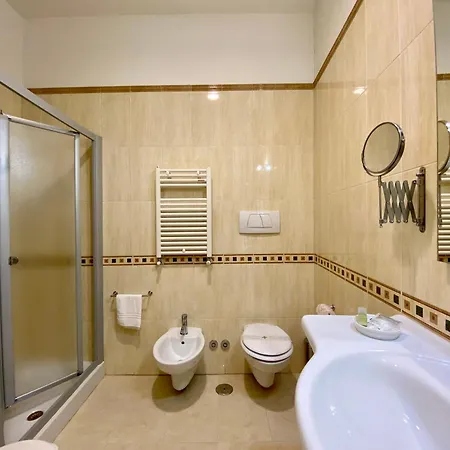Hotel Akropolis - Museum