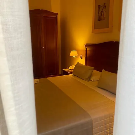 ホテル Akropolis - Museum