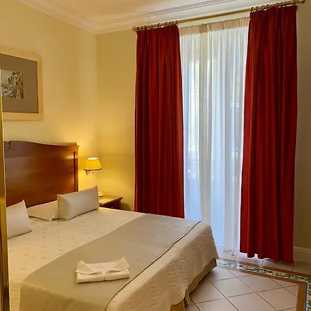 Akropolis - Museum 4* タラント