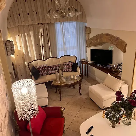 Akropolis - Museum ホテル