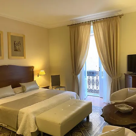 ホテル Akropolis - Museum