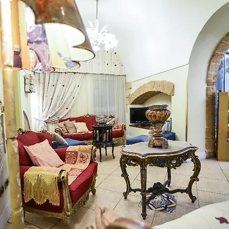 Akropolis - Museum Hotel Taranto