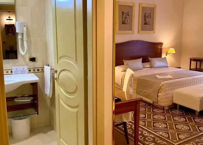 Hotel Akropolis - Museum 4*